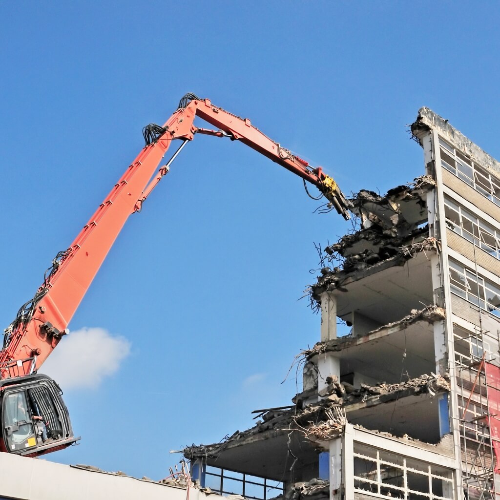 Jak wybrać firmę do wyburzeń i rozbiórek?